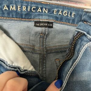 NWOT American Eagle Dream Jean Distressed Jegging
